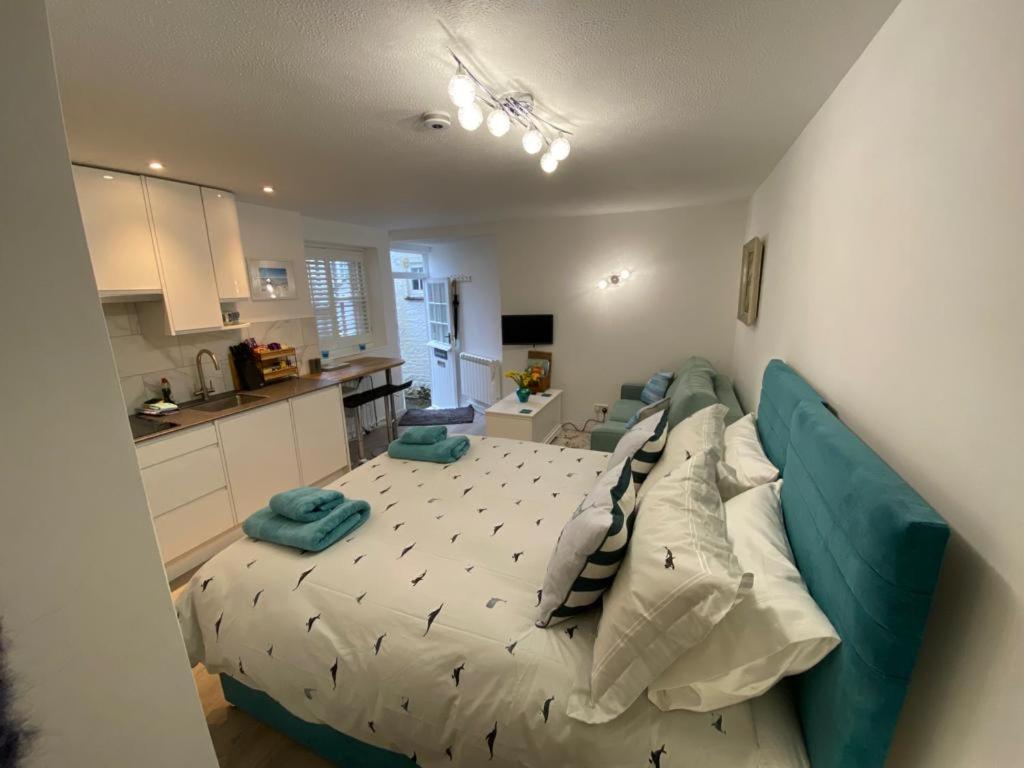 Sweet Caroline - Luxury Studio Stone'S Throw From Mousehole Harbour المظهر الخارجي الصورة